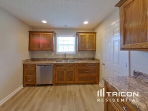 1908 Susan Rd in Columbia, TN - Foto de edificio - Building Photo