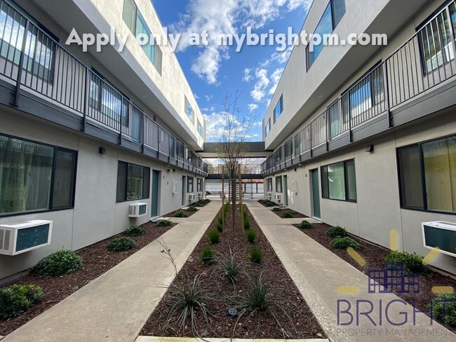 1222 E St in Sacramento, CA - Building Photo - Building Photo