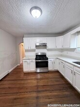 280 McGrath Hwy, Unit 2 in Somerville, MA - Building Photo - Building Photo