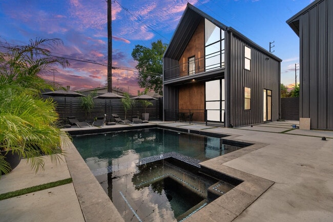 2703 Blodgett St in Houston, TX - Building Photo - Building Photo