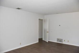 604-606 E Palmyra Ave in Orange, CA - Building Photo - Building Photo