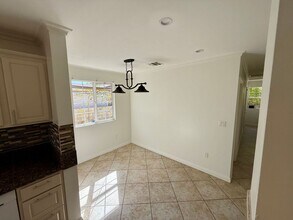 1838 Glenwood Rd in Glendale, CA - Building Photo - Building Photo