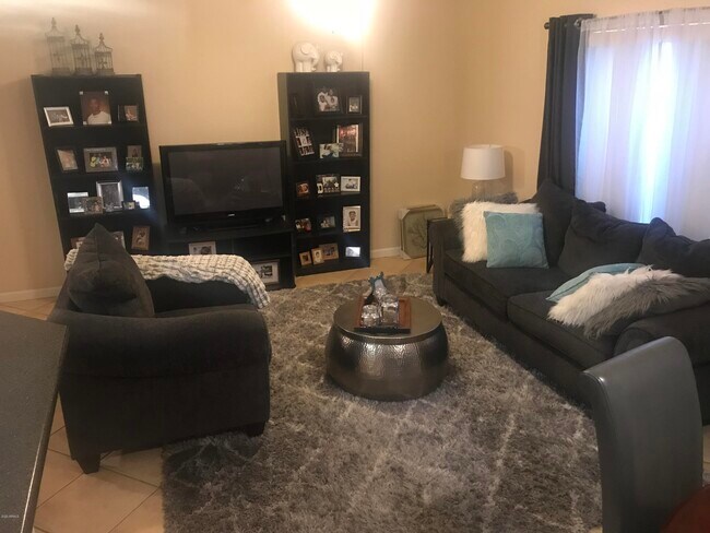 4644 N 22nd St-Unit -1041 in Phoenix, AZ - Building Photo - Building Photo