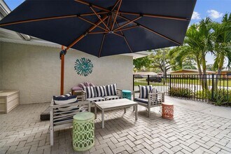 6765 11th Ave N in St. Petersburg, FL - Building Photo - Building Photo