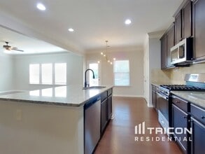 147 Cherokee Reserve Cir in Canton, GA - Building Photo - Building Photo
