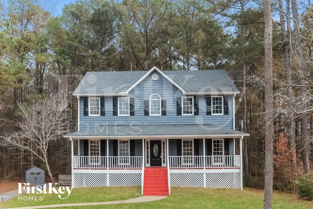 7285 Wyngate Dr in Cumming, GA - Foto de edificio