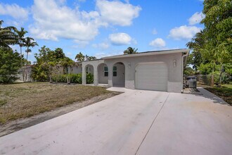 10927 Granite St in Boca Raton, FL - Building Photo - Building Photo