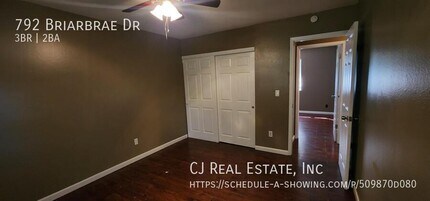 792 Briarbrae Dr in St. Louis, MO - Building Photo - Building Photo