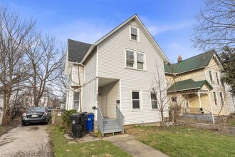2206 Kenneth Ave, Unit Down in Cleveland, OH - Building Photo - Building Photo
