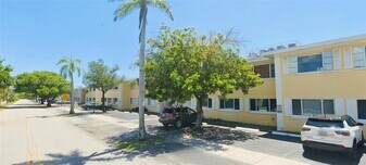 5840 NE 22nd Way in Fort Lauderdale, FL - Building Photo