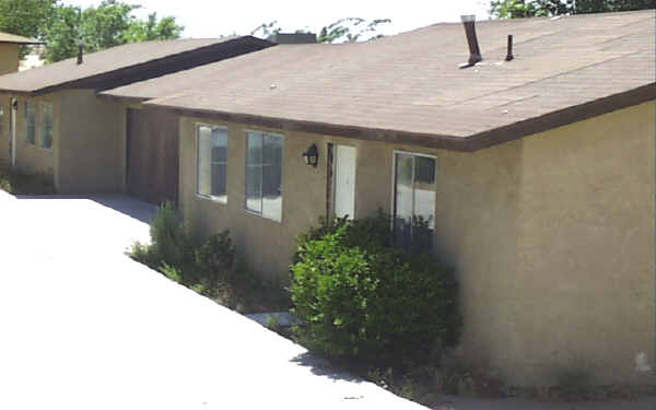 16264 Orick Ave in Victorville, CA - Foto de edificio - Building Photo