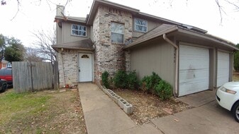 2648 Pinta Cir in Grand Prairie, TX - Building Photo