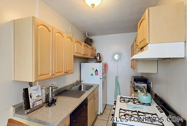 33 Walbridge St in Boston, MA - Building Photo - Building Photo