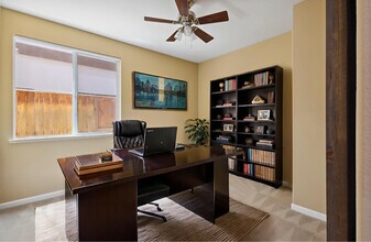 20629 Sarazen Pl in Patterson, CA - Foto de edificio - Building Photo