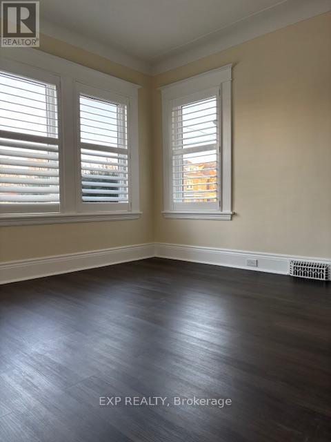 140-140 Ottawa St S in Hamilton, ON - Building Photo - Building Photo