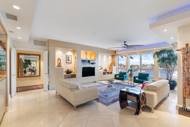 209 N Birch Rd in Fort Lauderdale, FL - Building Photo - Building Photo