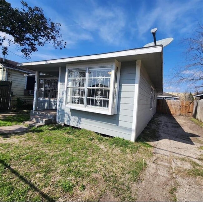 1411 E 36th St in Houston, TX - Building Photo - Building Photo