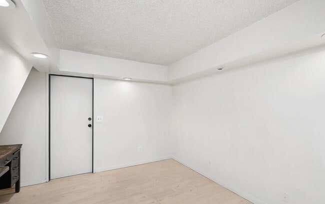 property at 137 N Oak Knoll Ave