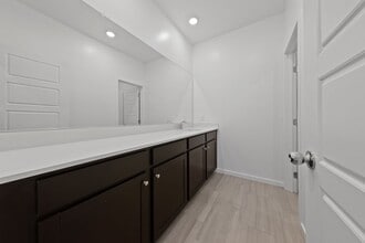 1561 Layla St in Henderson, NV - Building Photo - Building Photo