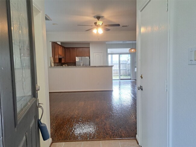 13134 Stratford Skies Ln