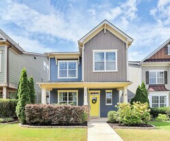 2108 Woodward Ave in Charlotte, NC - Building Photo