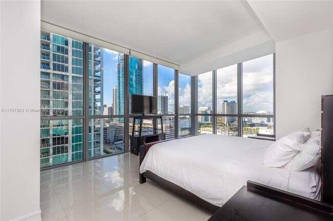 property at 1100 Biscayne Blvd