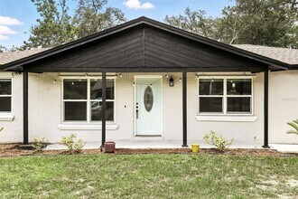 102 Ventura Dr in Sanford, FL - Building Photo - Building Photo
