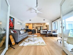 1821 Spillman St in Austin, TX - Building Photo - Building Photo