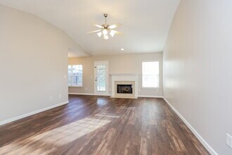 804 Birchmill Point N in Nashville, TN - Building Photo - Building Photo