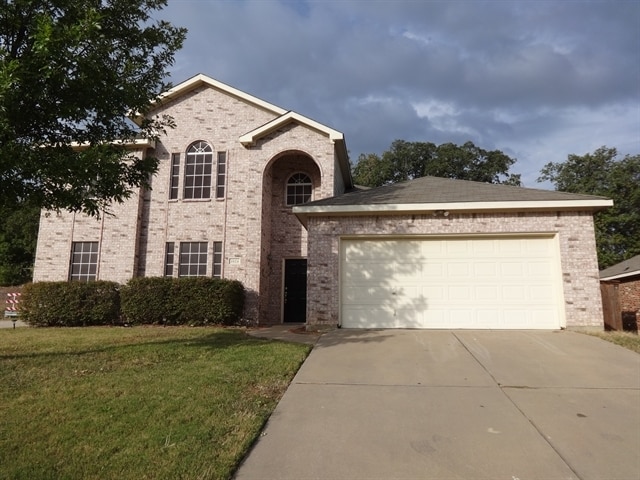 property at 1024 Hidden Oaks Dr