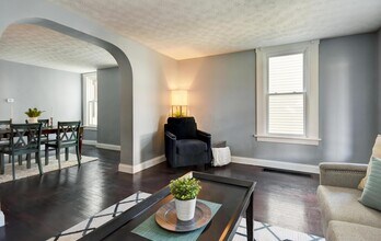 1515 Hawthorne Ave in Columbus, OH - Building Photo - Building Photo