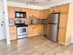 1617 Clark St in Honolulu, HI - Building Photo - Building Photo