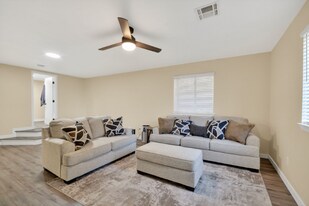 407 Corona Ave in Wiggins, CO - Building Photo