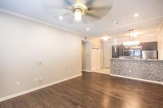 3015 Bryan St in Dallas, TX - Building Photo - Building Photo