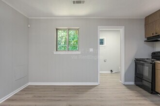 7742 Holiday Hills Cir in Chattanooga, TN - Building Photo - Building Photo