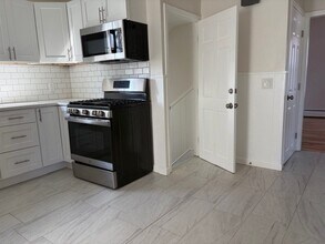 13 Orchard St in East Providence, RI - Building Photo - Building Photo