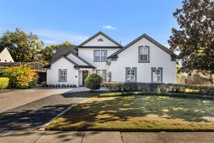 1350 Lyndale Blvd in Winter Park, FL - Building Photo