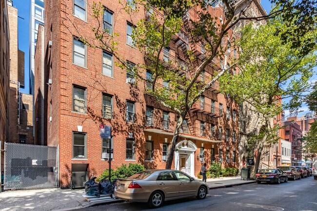 145 E 22nd St in New York, NY - Building Photo - Building Photo