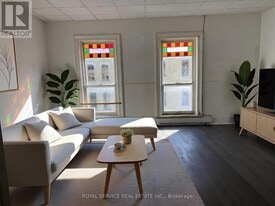 36 King St W in Cobourg, ON - Building Photo