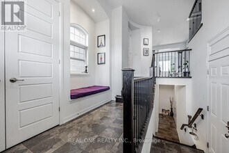 3158 Carding Mill Trail in Oakville, ON - Building Photo - Building Photo