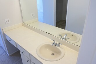 1051 Beach Park Blvd in Foster City, CA - Building Photo - Building Photo