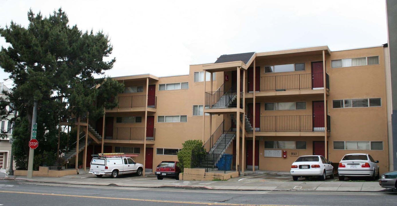 900-910 Presidio Ave in San Francisco, CA - Building Photo