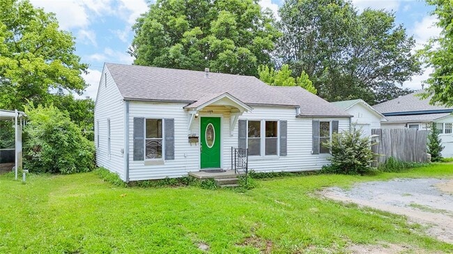 1109 E Corona St in Ada, OK - Building Photo - Building Photo