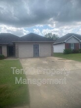 6136 Crossbow Dr in Columbus, GA - Building Photo - Building Photo