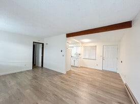 1814 Sargent Ave in Klamath Falls, OR - Building Photo