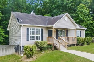 5519 Denny Dr in Atlanta, GA - Building Photo - Building Photo