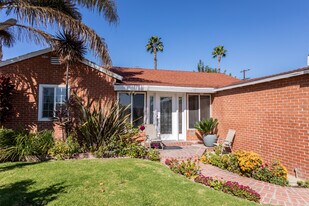 12737 Hatteras Street in North Hollywood, CA - Building Photo