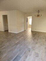 255 Mayflower Ln N, Unit 255 in Madison, TN - Building Photo