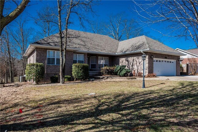 8 Morganshire Dr in Bella Vista, AR - Building Photo - Building Photo