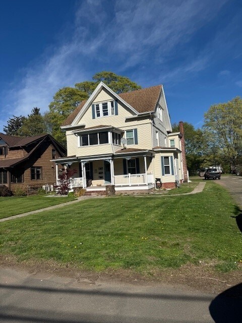 15 Park Pl in East Haven, CT - Building Photo